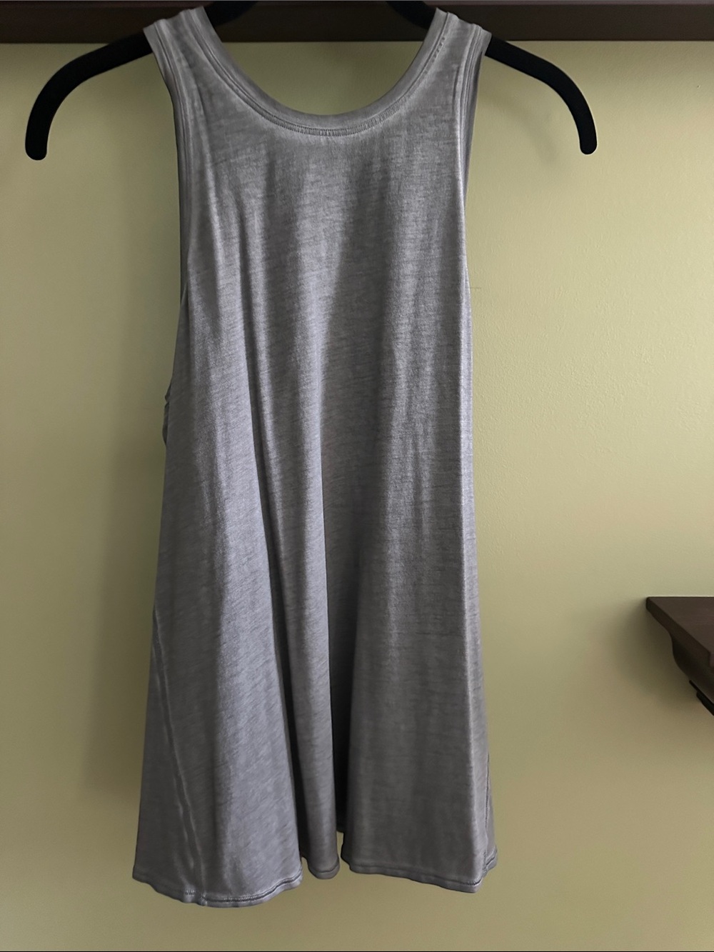 Lululemon All Tied Up Tank *Wash size 4
Sublimado Pigment Dye Asphalt Grey